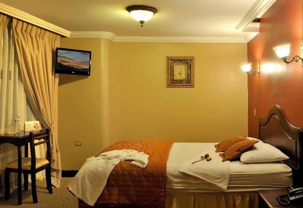 Hotel Prado Internacional Лоха Экстерьер фото